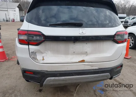 2023 Honda Pilot Awd Touring z USA, uszkodzony, nr VIN 5FNYG1H73PB048402